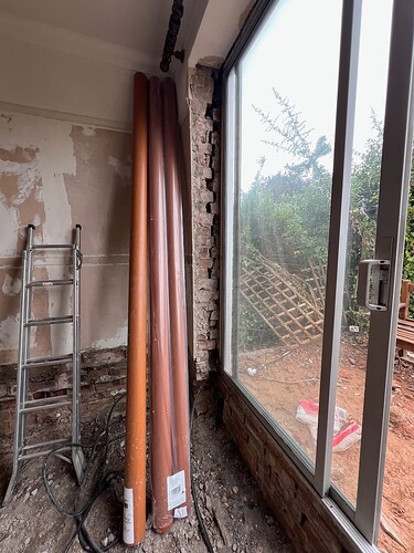 cavity wall pulled - 1