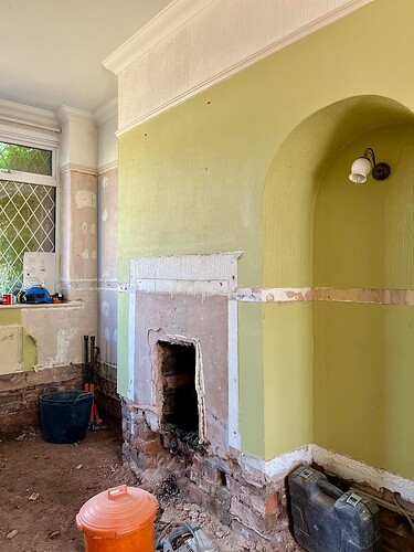 chimney breast GF before removal - 1 (1)